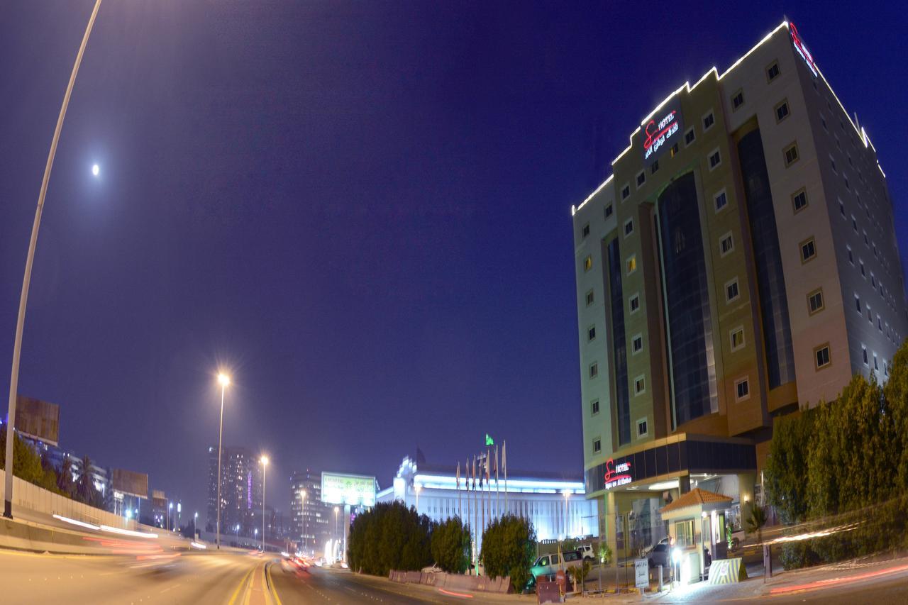 Signature Al Khobar Hotel Екстер'єр фото